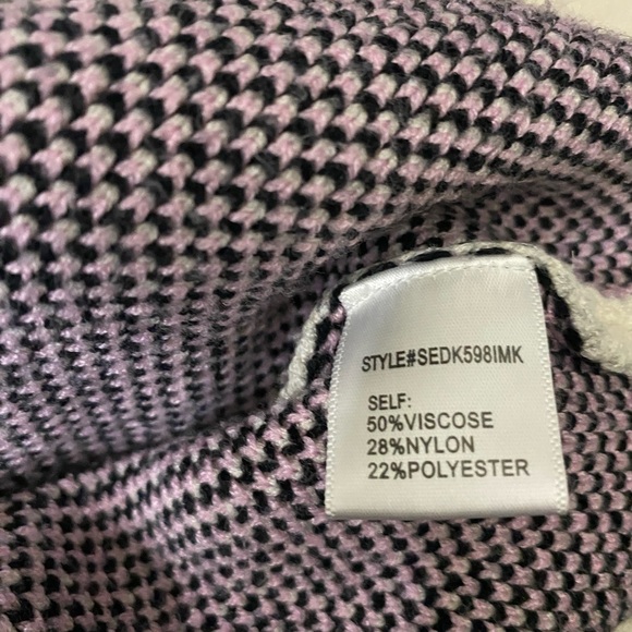 Dee Elly women’s emoji themed sweater, size medium - Picture 6 of 7